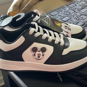 Mickey Mouse low tops